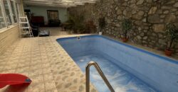 12 izbový RD vo Veľkom Bieli, pozemok 686m2, krytý bazén